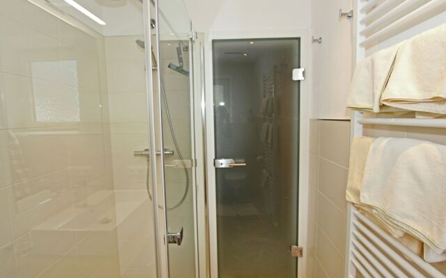 Spacious Holiday Home near Ski Bus Stop in Mayrhofen