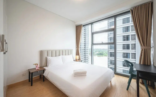 Golden Mansion - Transit Apt Free POOL & GYM