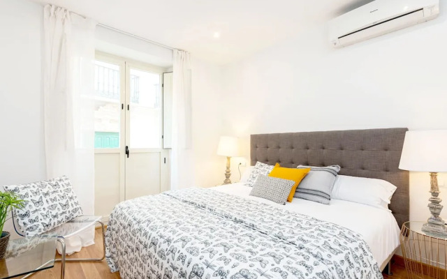 Modern Apartment in Prime Location. Marín García III