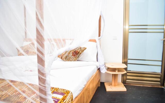 Uhuru House and Restaurant