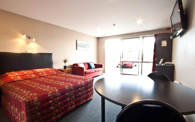 Phoenix Motel
