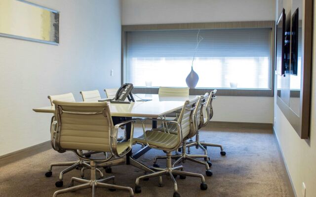 Recoleta Grand, a Tribute Portfolio Hotel