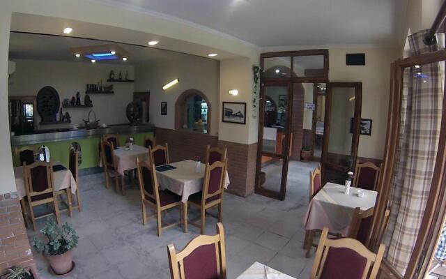 Hotel 4 Stinet