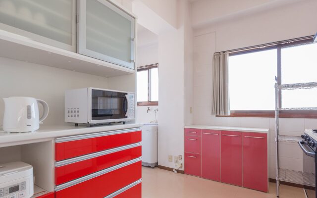Kariyushi Condominium Mezon Max