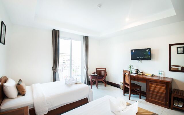 Relax Hotel