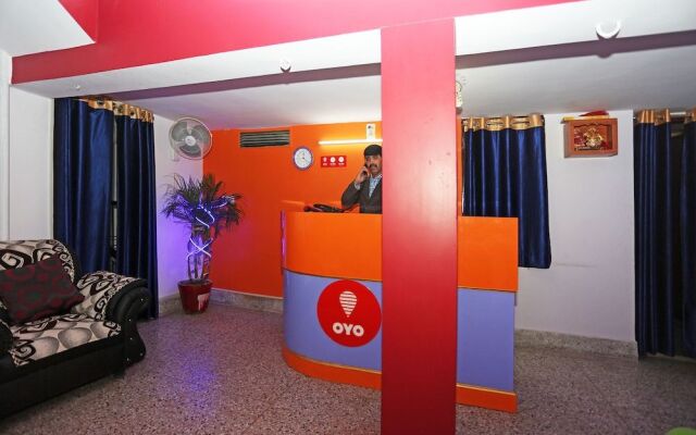 OYO 10994 Hotel Luxury INN