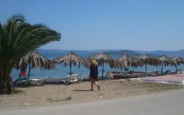 Evoikos beach & resort