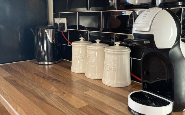 Remarkable 2-bed Apartment in Nottingham