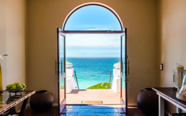 Whale View Manor Guesthouse