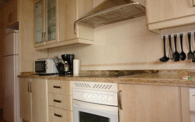 Luxurious Carabeo 2000 1.3