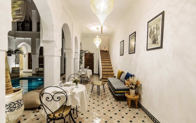 Riad NayaNour