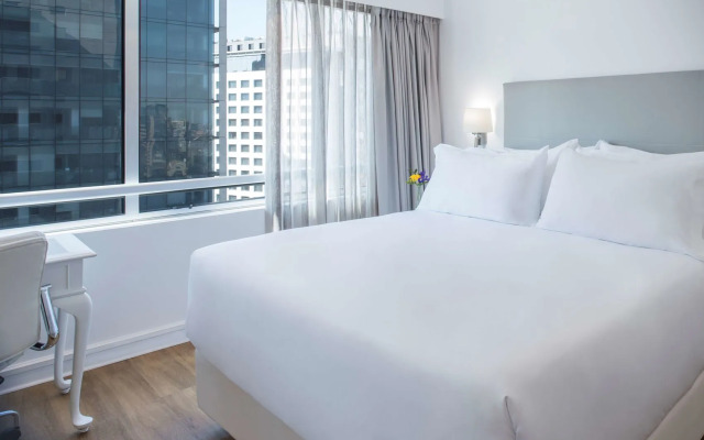 NH Collection Plaza Santiago