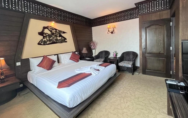 Ruean Phae Royal Park Phitsanulok (SHA Plus+) – Guest Rooms – Phitsanulok