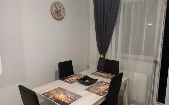 Alice Residence
