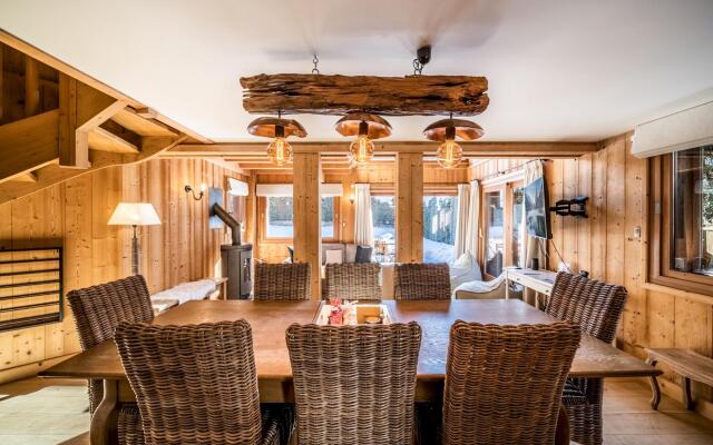Olea - Chalet With Jacuzzi And Beautiful Garden