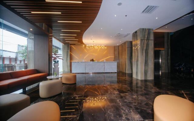 Rogers Hotel Manado