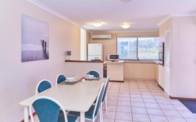 API Preston Beach Front Apartments