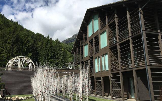 NH Collection Alagna Mirtillo Rosso