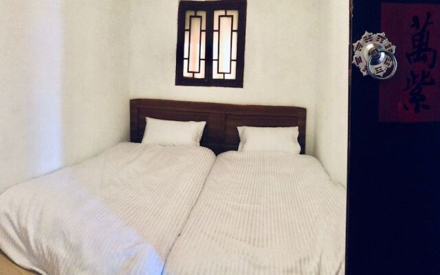 Tomato red classical Homestay