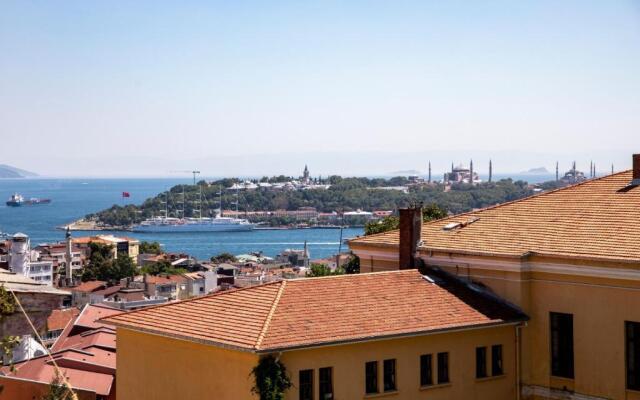 Royal Taksim Suites