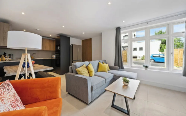 Sebright House