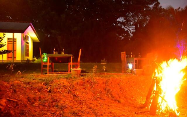 Little Ele Safari Lodge