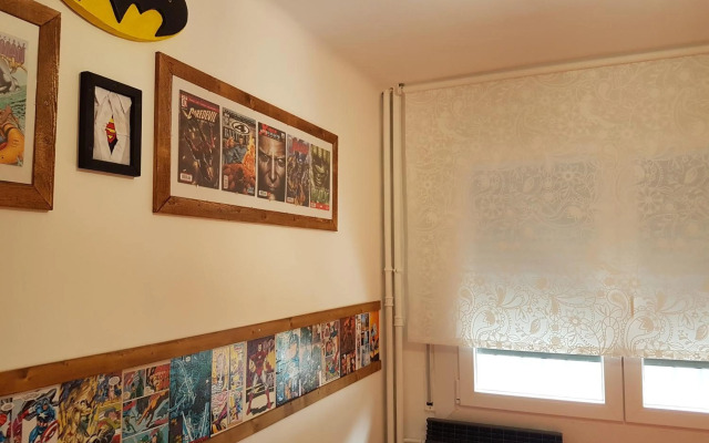 Barri Antic Hostel & Pub