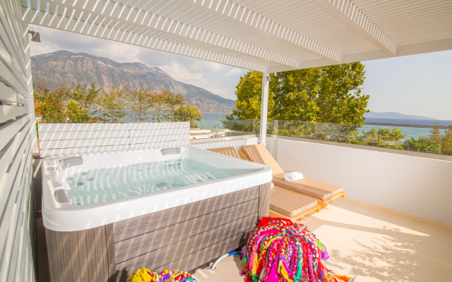 Panellinion Luxury Rooms