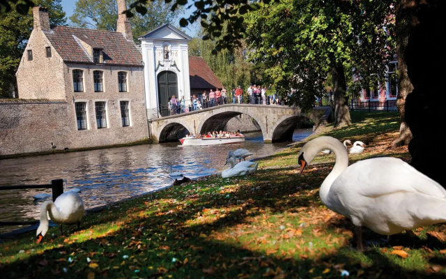 B-Square Brugge