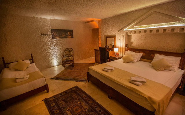 Hermes Cave Hotel