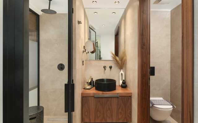Elia Sea Suites
