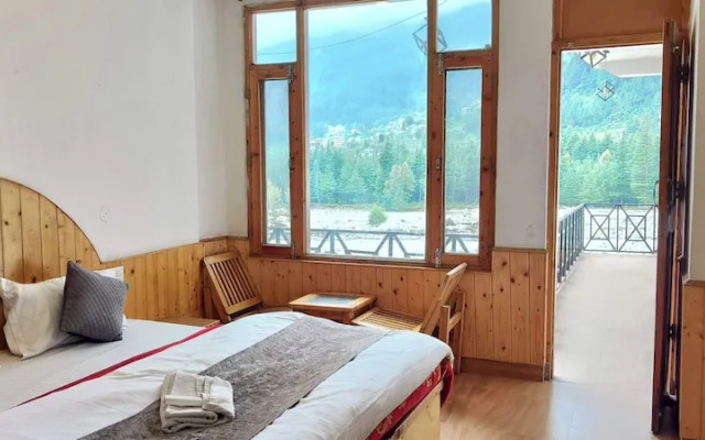 Singh Saab Rooms & Cafe