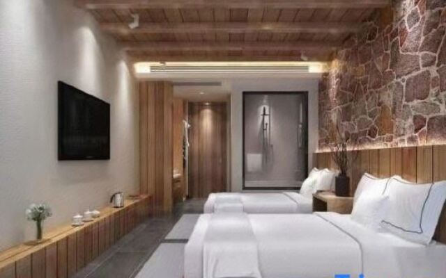 Jingman Night Light Inn