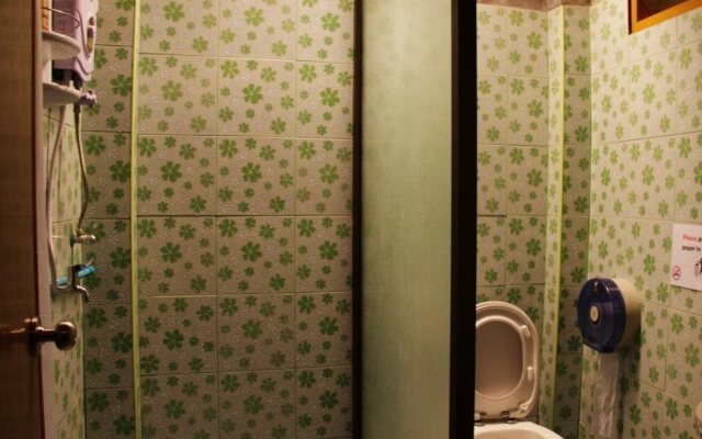 Bann Elephant Home - Hostel