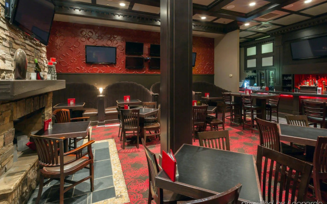 Radisson Hotel & Suites Fort McMurray