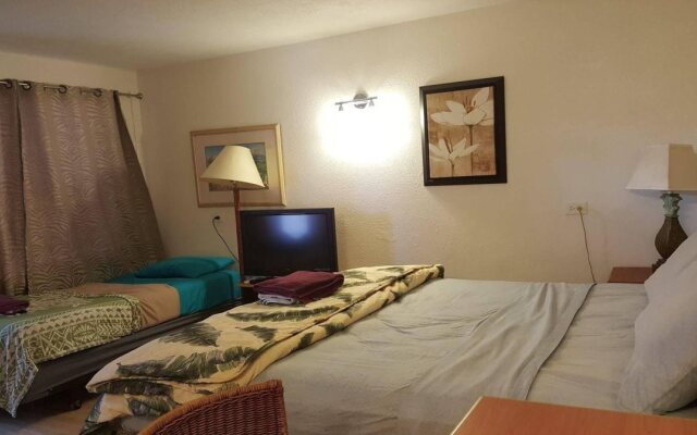 The Beach Waikiki Boutique Hostel