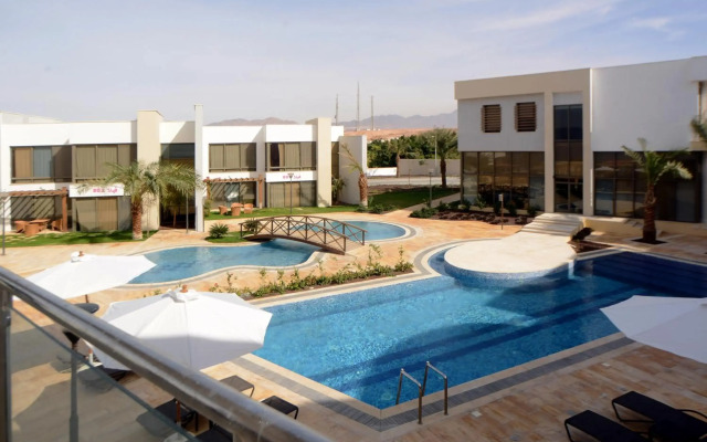 Public Security Hotel & Chalets