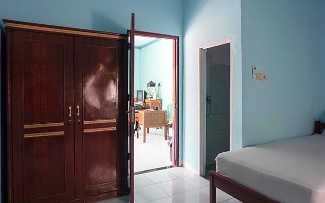 OYO Life 2918 Kost Arrazaq