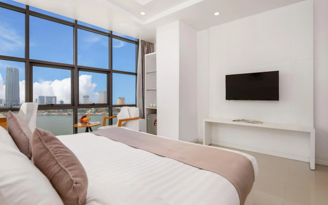 Star City Riverside Hotel by Haviland