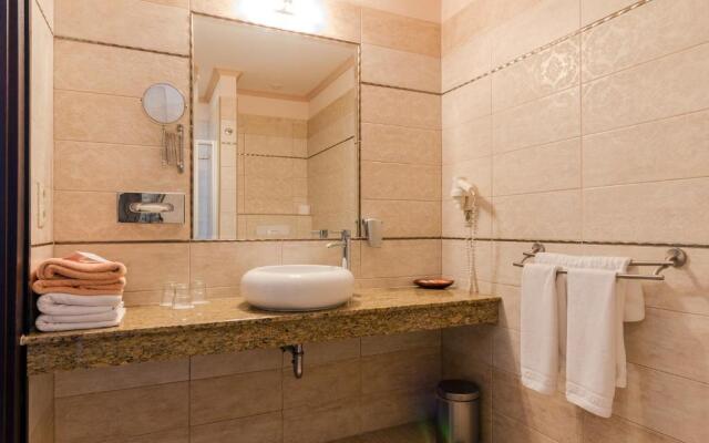 Hunguest Hotel Apollo