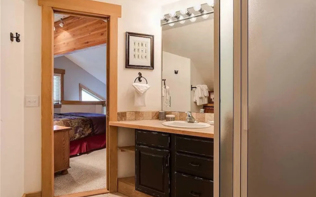 Saddle Creek Townhomes by Pioneer Ridge Management