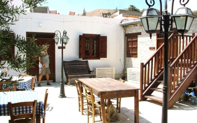 Romios Holiday Apartments