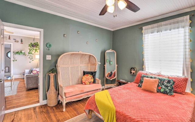 Stylish Woodfin Home w/ Backyard & Fire Pit