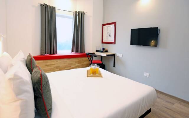 OYO Flagship HUDA City Centre