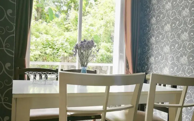Only Blue Hotel