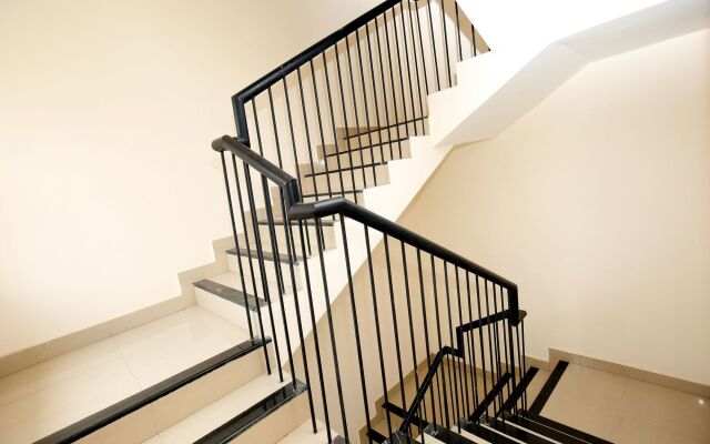 OYO Flagship 10051 Hotel Tyche Stays