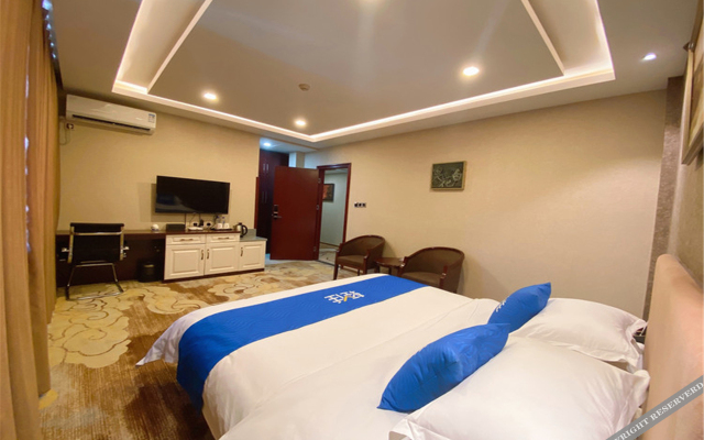 qingzhu Jinyue Hotel (Kuangshan Automobile Great World, Shanghai, Jinan)