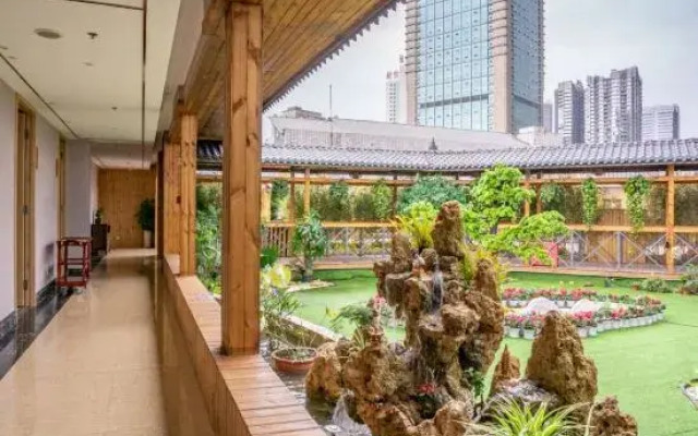 Atour S Hotel Wenshu Yuan MonasterySubway Station, Chunxi Road