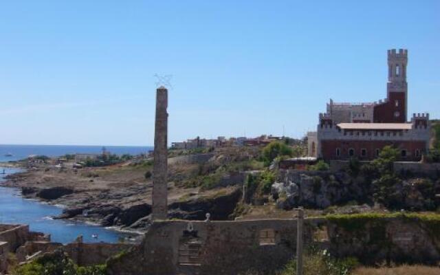 Casa indipendente con ampia veranda