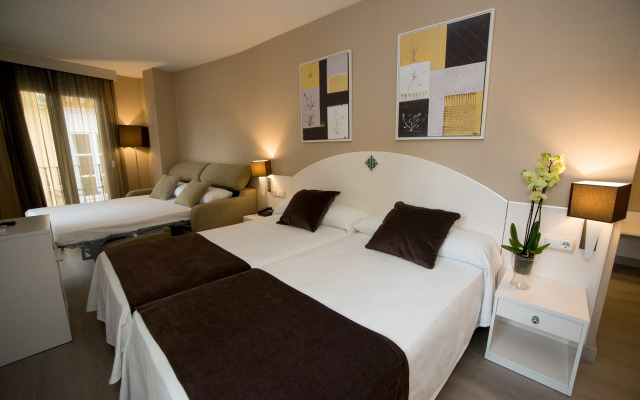 Hotel Torico Plaza